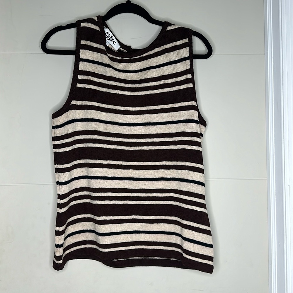 St John knit sleeveless top, size 12